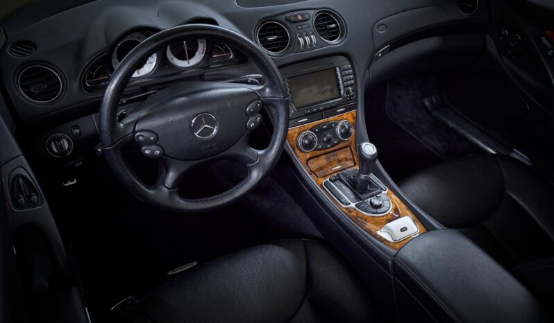 Mercedes-Benz SL (R230) SL 550 full