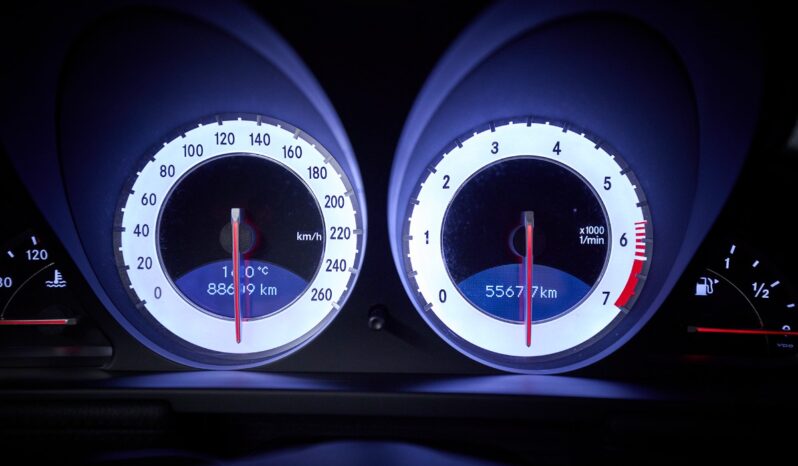 Mercedes-Benz SL (R230) SL 550 full