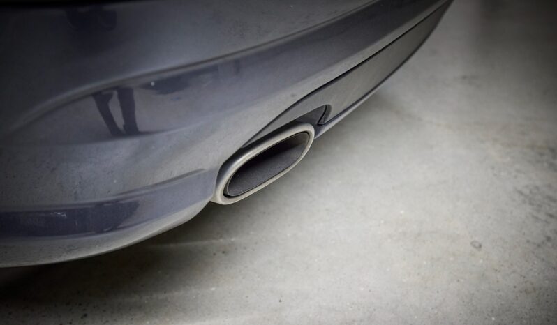 Mercedes-Benz SL (R230) SL 550 full