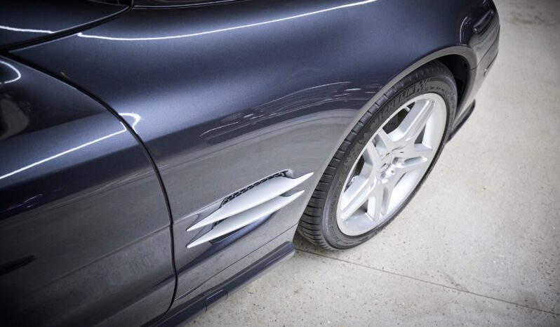 Mercedes-Benz SL (R230) SL 550 full