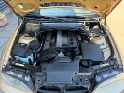 BMW 3-serie E46 330 CI full