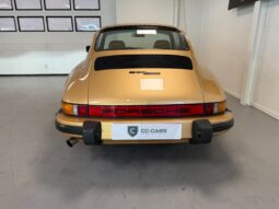 Porsche 911 3.0 SC Coupe full