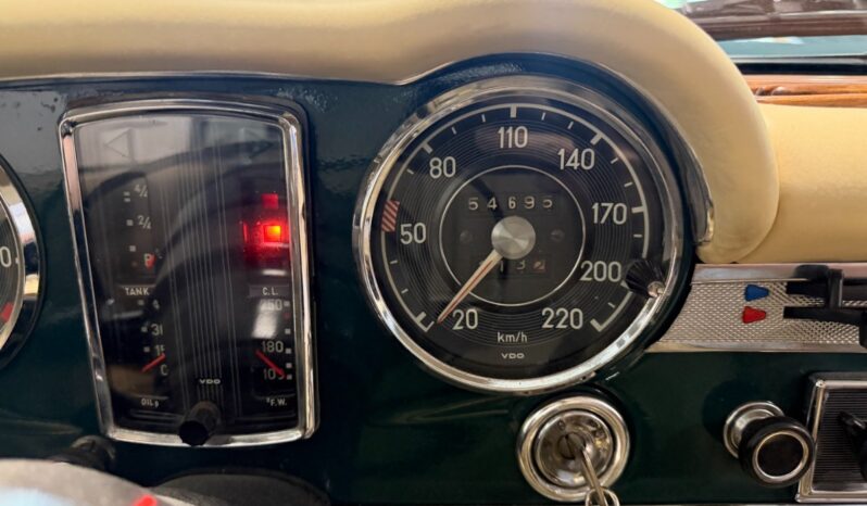 Mercedes-Benz SL (W113) 280 SL Pagode full