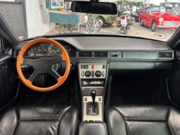 Mercedes-Benz E-Klasse (W124) 300E full