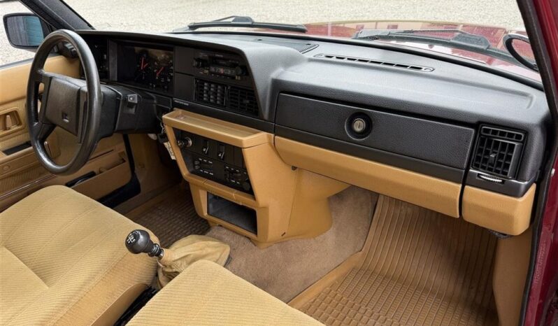 Volvo 200-Serie 240 stc. Black Line full