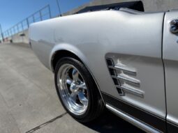 Ford Mustang 289 Cui V8 Convertible full