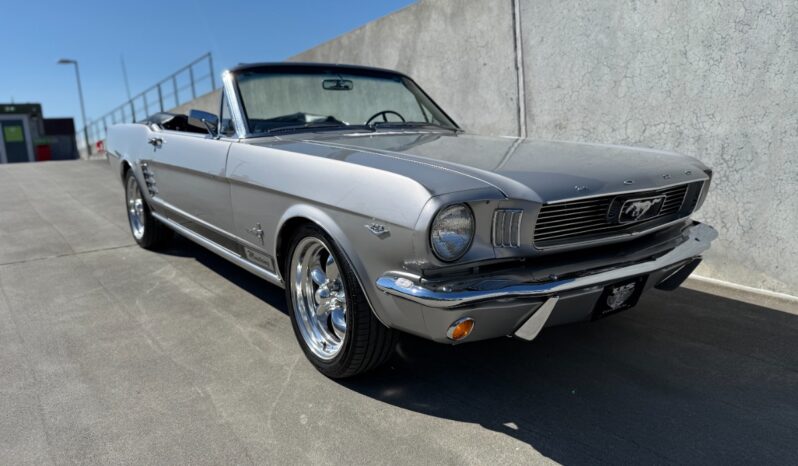 Ford Mustang 289 Cui V8 Convertible full