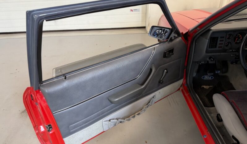 Ford Mustang GT Fastback full