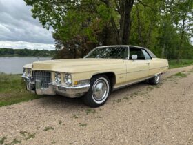 Cadillac Coupé DeVille 1971 7,7