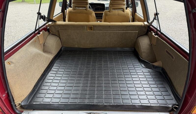 Volvo 200-Serie 240 stc. Black Line full