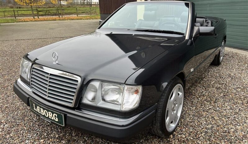 Mercedes-Benz E-Klasse (W124) 300CE Cabriolet full