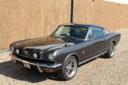 Ford Mustang Fastback full