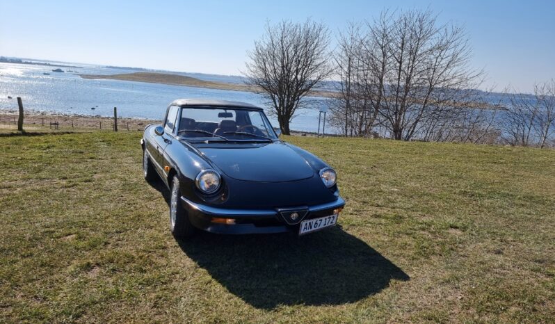 Alfa Romeo Spider 2,0 Twin Cam full