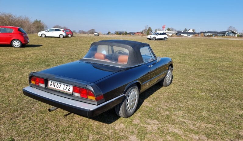 Alfa Romeo Spider 2,0 Twin Cam full
