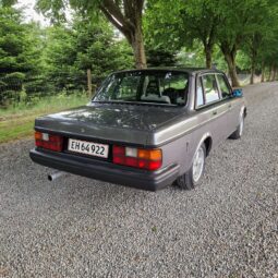 Volvo 200-Serie 240 Turbo full