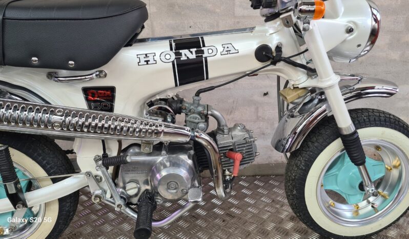Honda Dax White Lady full