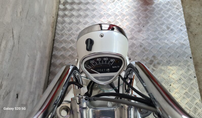 Honda Dax White Lady full