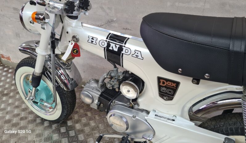 Honda Dax White Lady full