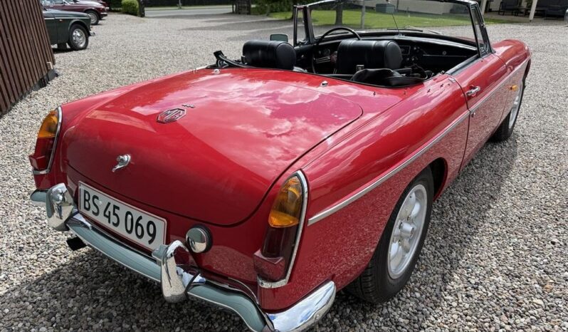 MG MGB 1800 Roadster full