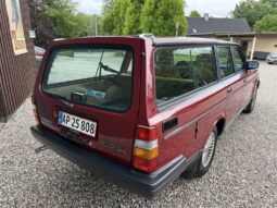 Volvo 200-Serie 240 stc. Black Line full