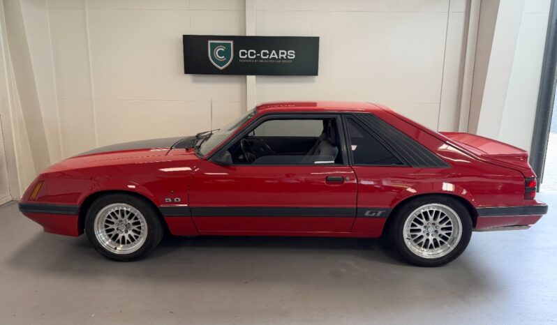Ford Mustang GT Fastback full