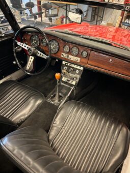 Datsun Fairlady 1600 full