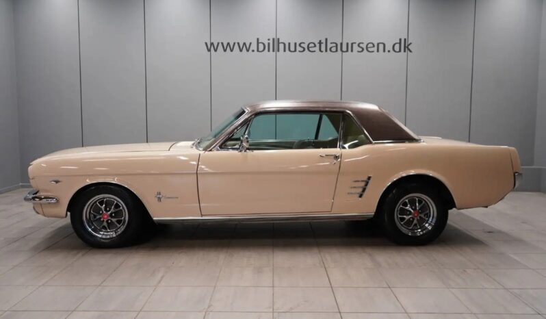 Ford Mustang v8 full