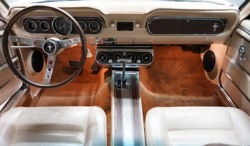 Ford Mustang v8 full