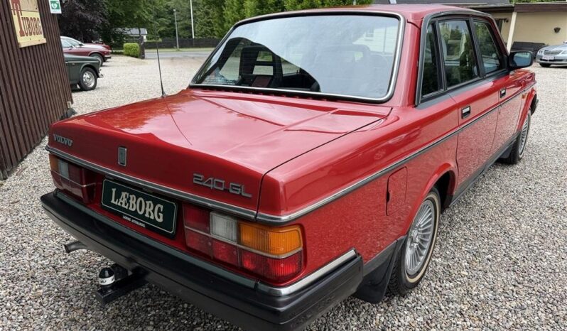 Volvo 200-Serie 240 GL full