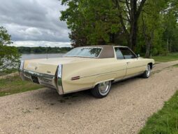 Cadillac Coupé DeVille 1971 7,7 full
