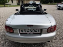 Mazda MX-5 Sport Cabriolet full