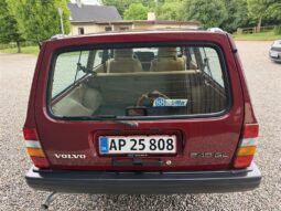 Volvo 200-Serie 240 stc. Black Line full