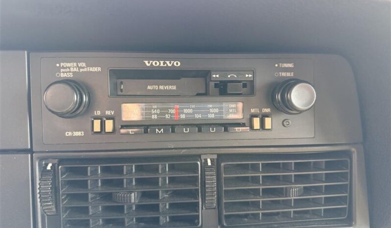 Volvo 200-Serie 240 stc. Black Line full