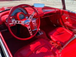 Chevrolet Corvette C1 Stingray convertible full