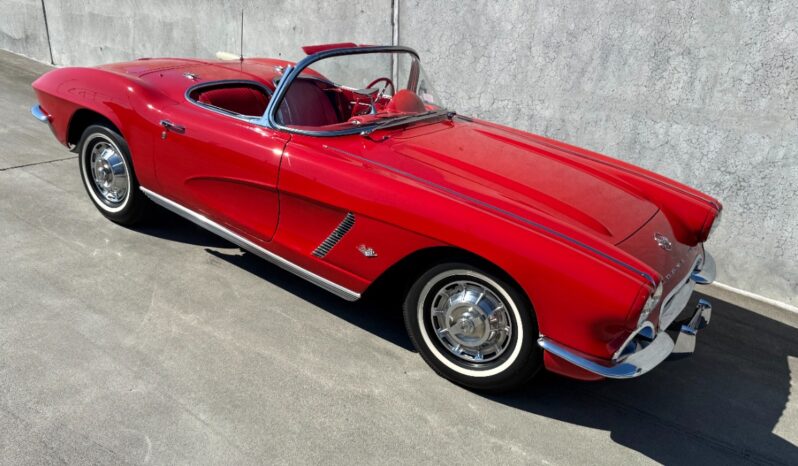 Chevrolet Corvette C1 Stingray convertible full