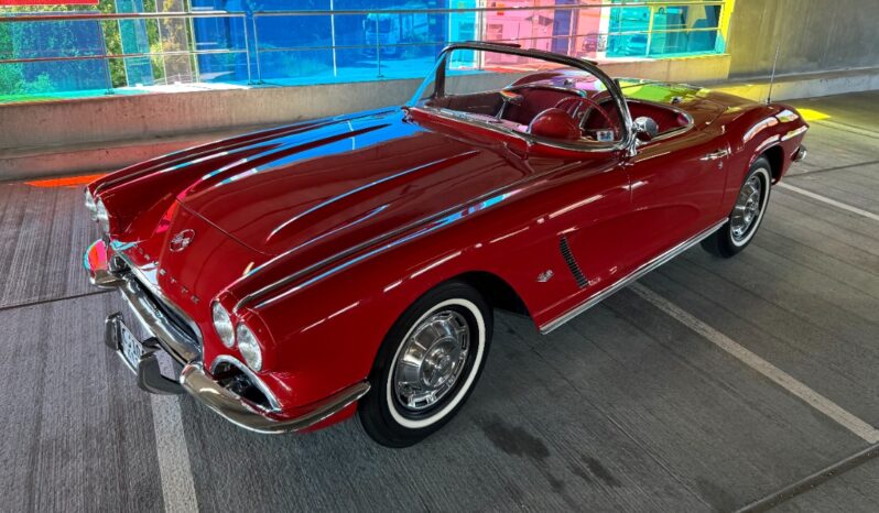 Chevrolet Corvette C1 Stingray convertible full