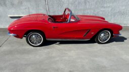 Chevrolet Corvette C1 Stingray convertible full