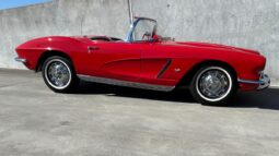 Chevrolet Corvette C1 Stingray convertible full