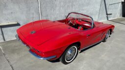 Chevrolet Corvette C1 Stingray convertible full