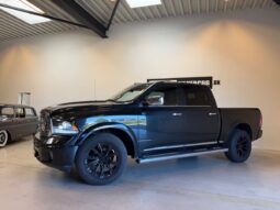 Dodge Challenger RAM 1500 5,7 V8 Hemi Limited Quad Cab aut. 4×4 4d full