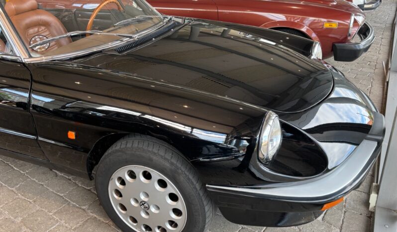 Alfa Romeo Spider 2,0 Twin Cam full