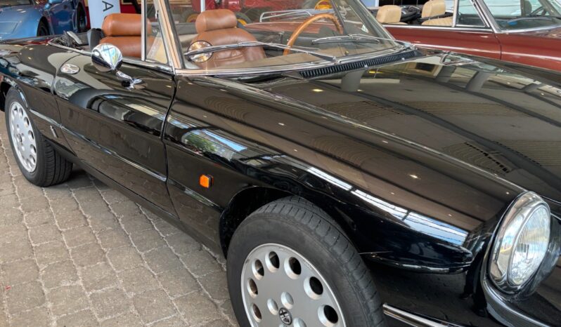 Alfa Romeo Spider 2,0 Twin Cam full