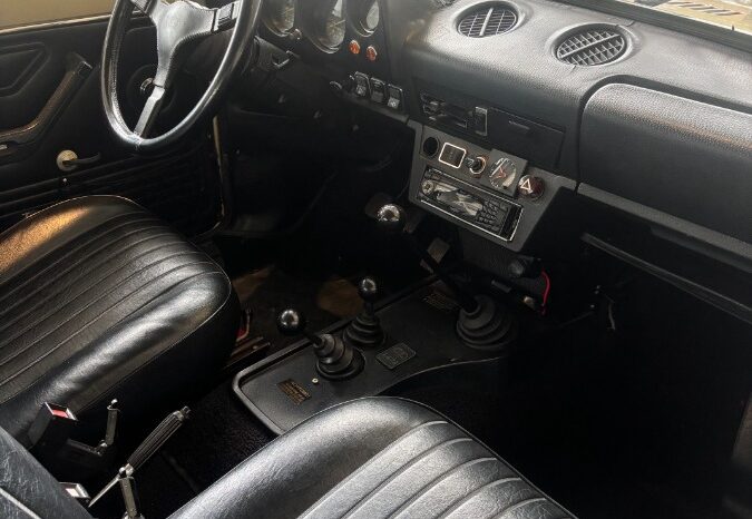 Lada Niva 1600 full