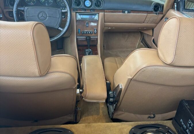 Mercedes-Benz SL-Klasse (R107) 560 SL full