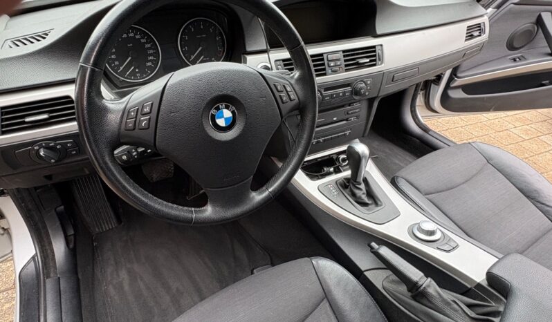 BMW 3-serie E90 330i full