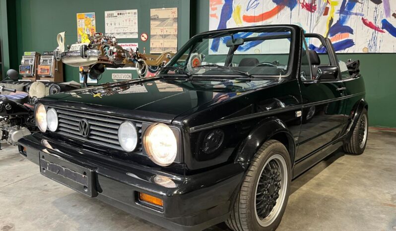 VW Golf 1 1,8 Cabriolet full