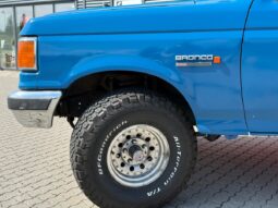 Ford Bronco v8 full