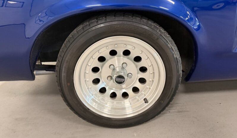 Ford Mustang 4.9 L 302 Fastback full
