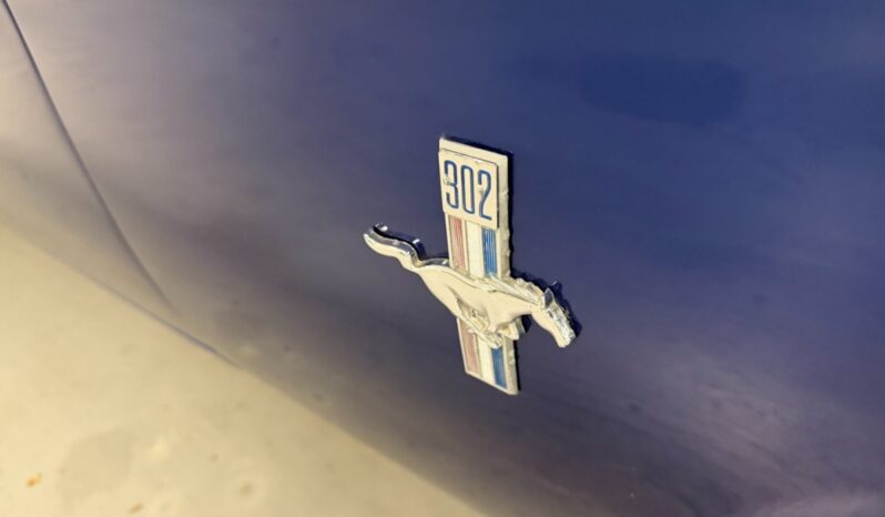 Ford Mustang 4.9 L 302 Fastback full
