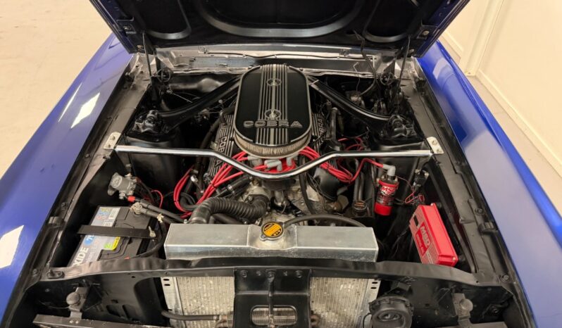 Ford Mustang 4.9 L 302 Fastback full